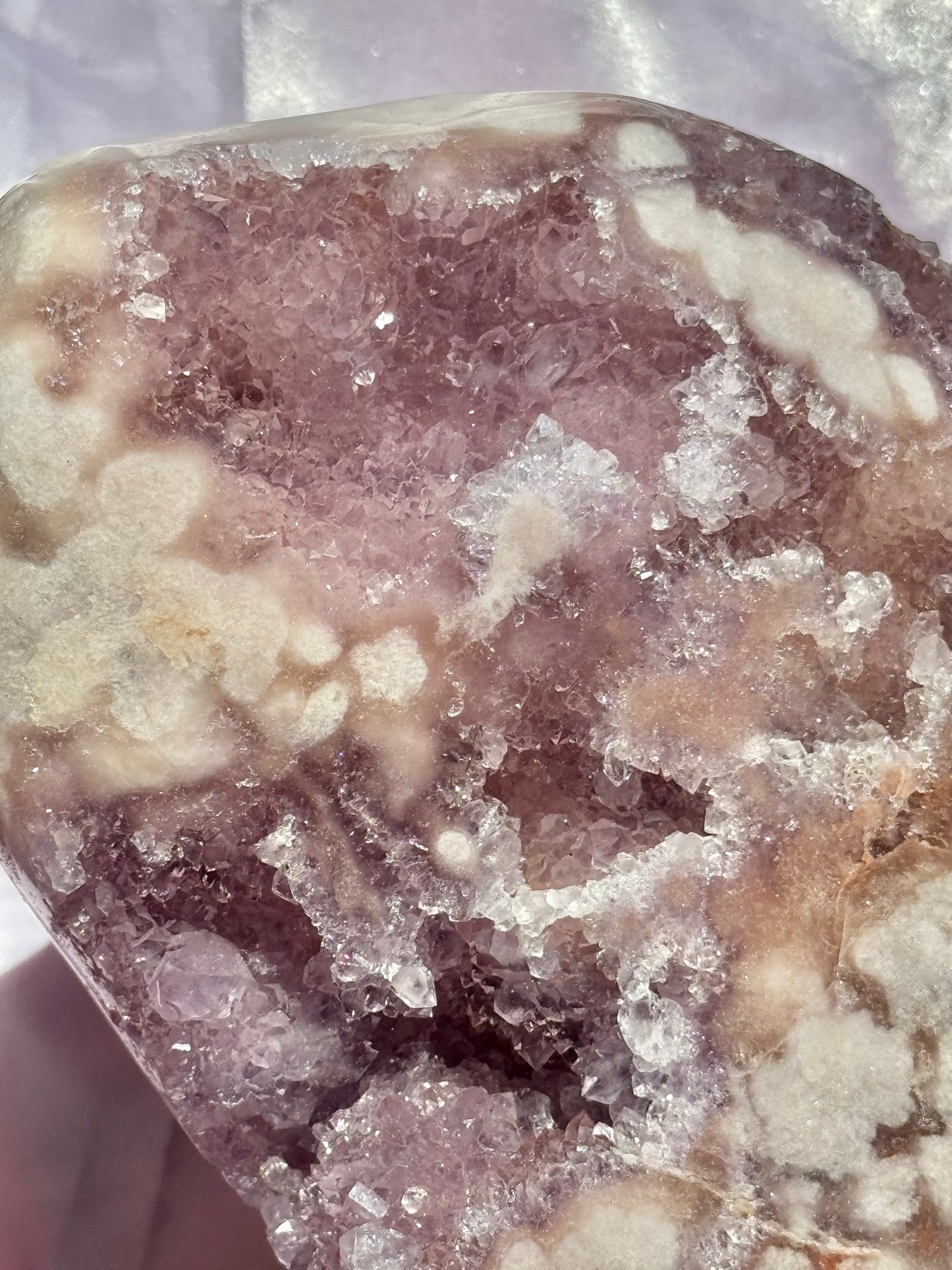 Stunning LG pink amethyst Freeform from Brazil