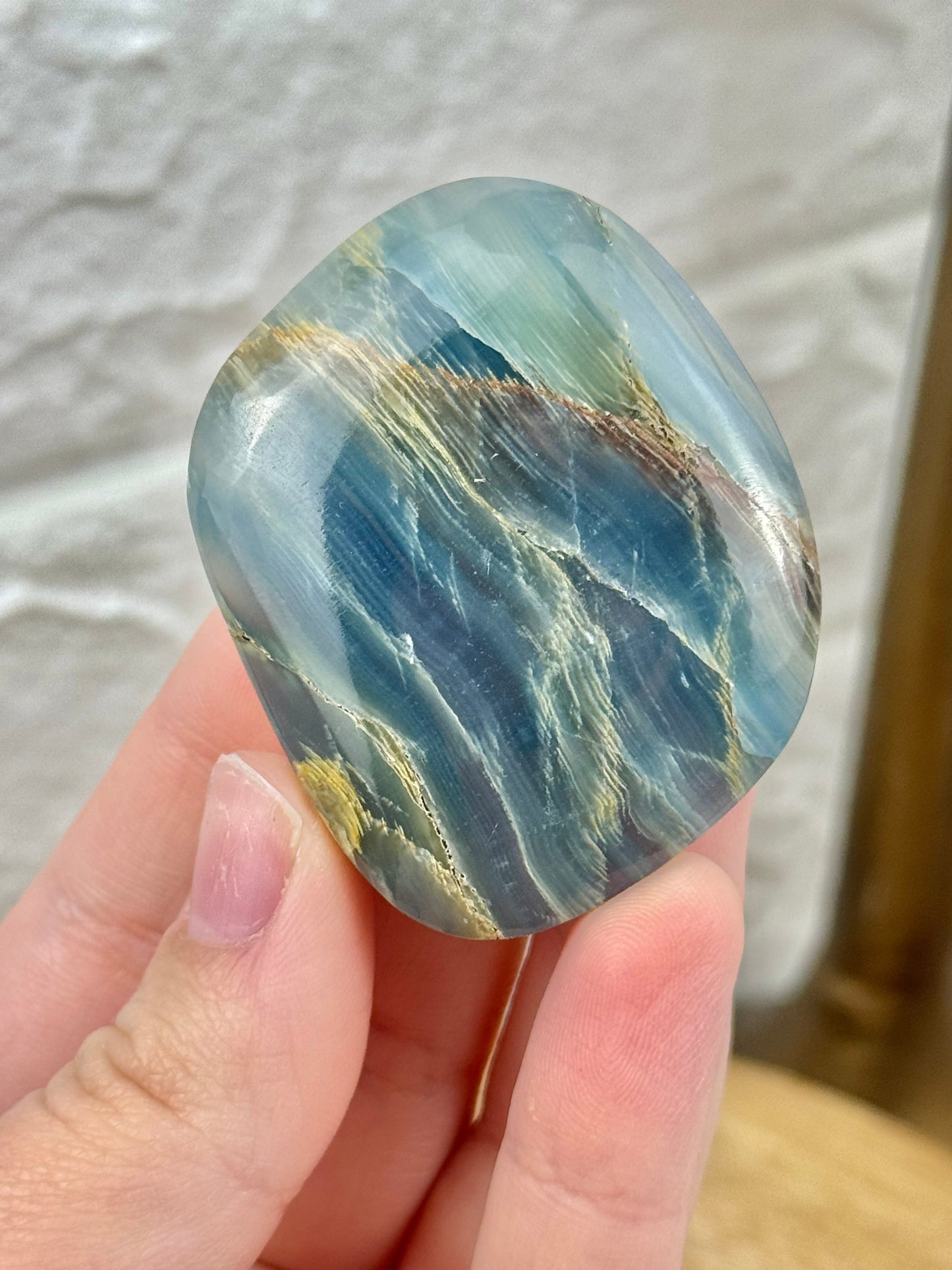 1 deep blue lemurian aquatine calcite flat cab from Argentina