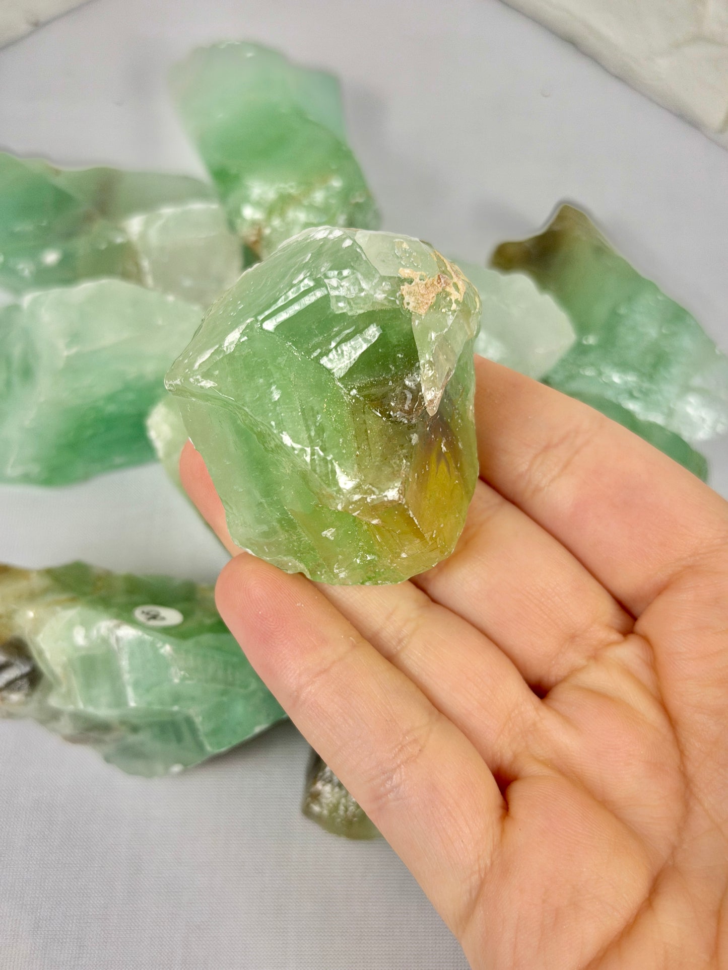 1 juicy raw green calcite from Mexico