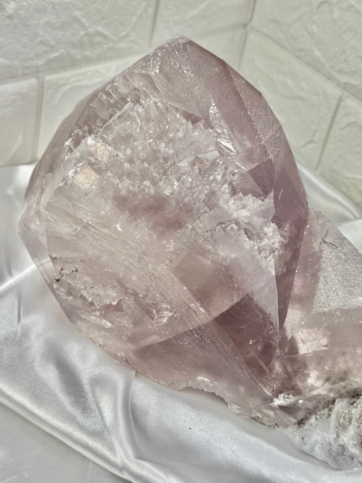 AMAZING statement purple balmat calcite with pyrite and anhydrite inclusions from the Empire State zinc mine, New York