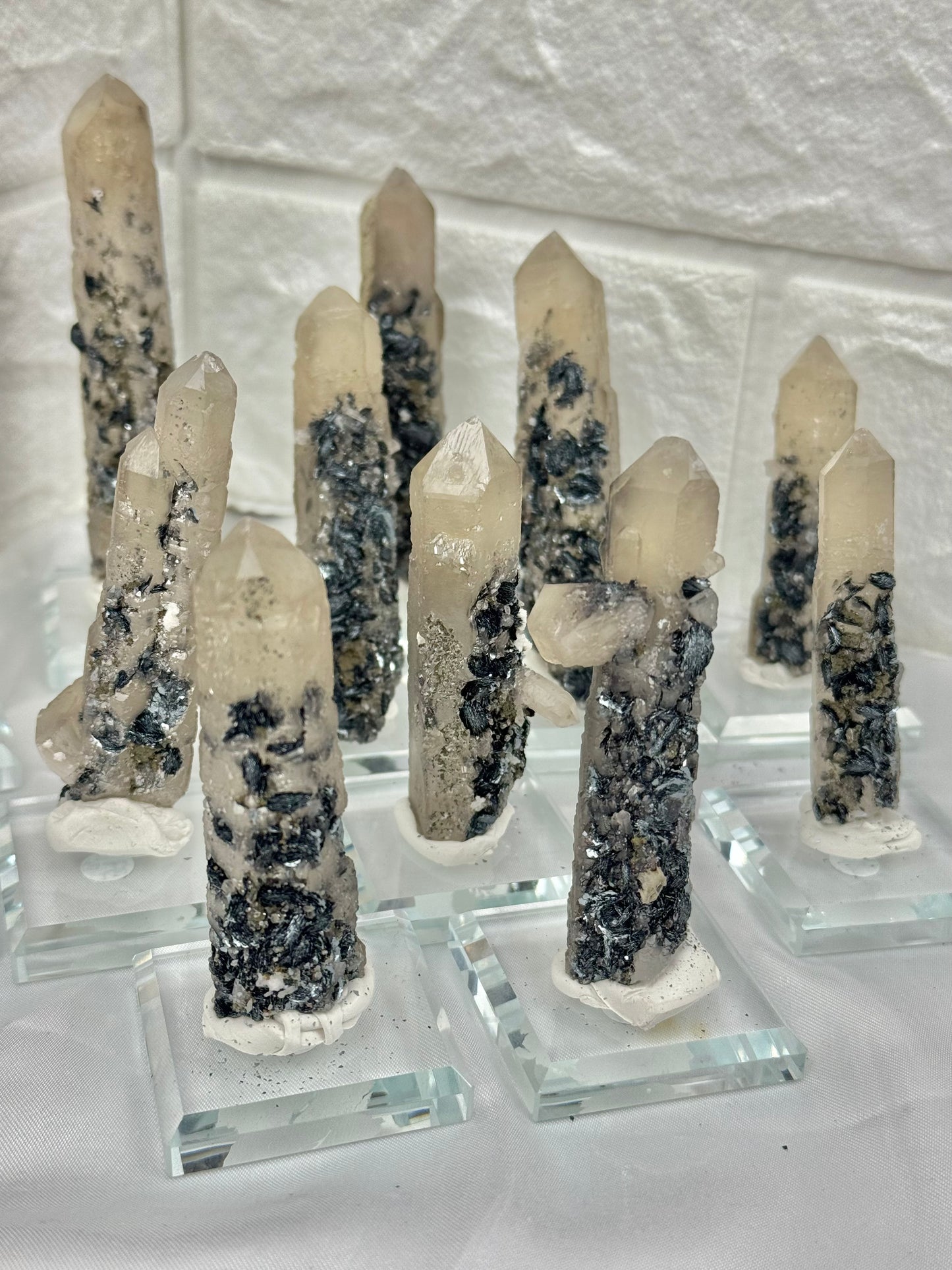 1 unique goethite on quartz specimen from Inner Mongolia, China