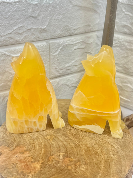 1 juicy honey comb calcite wolf carving from Utah