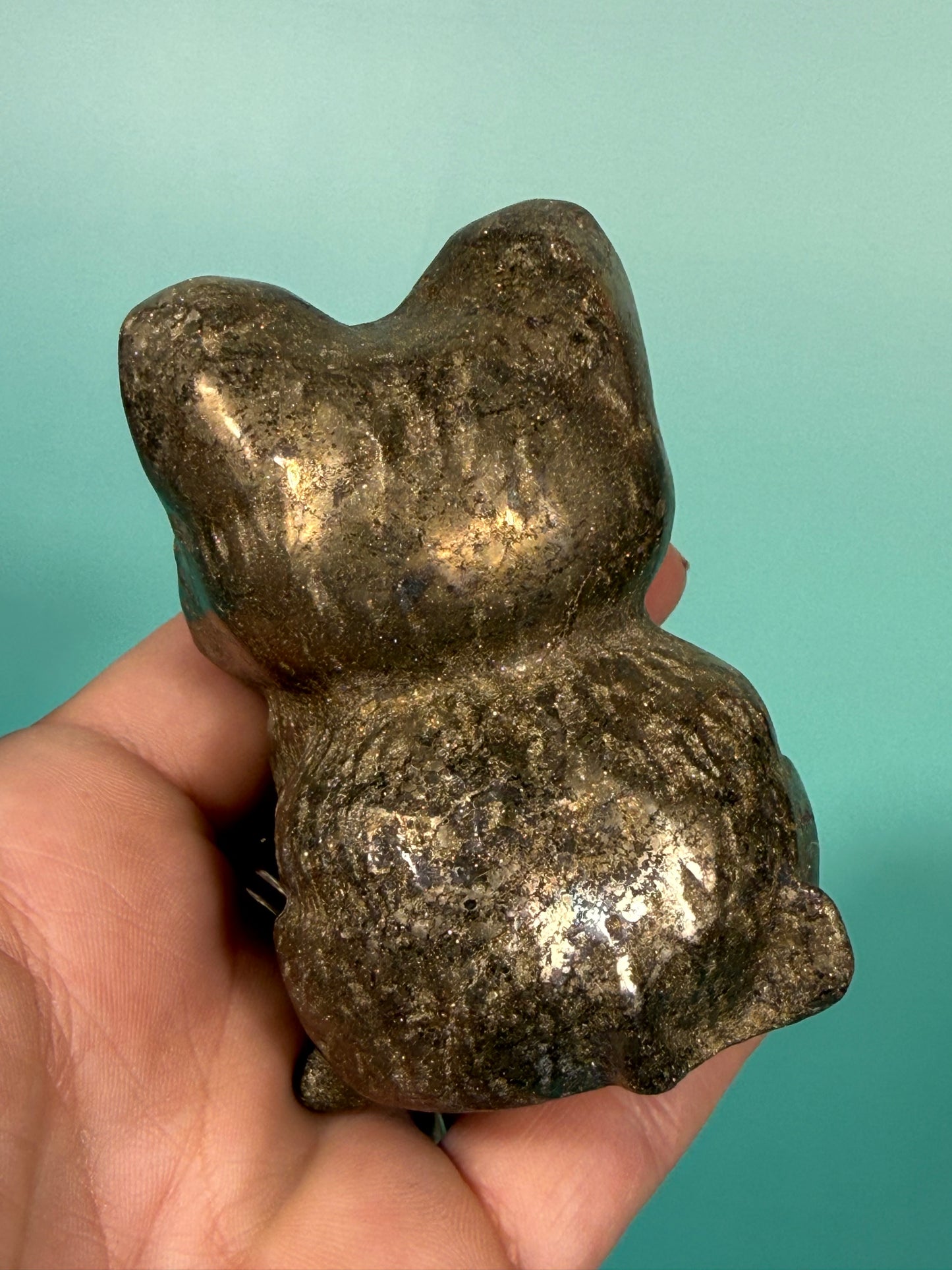 1 pyrite cat carving