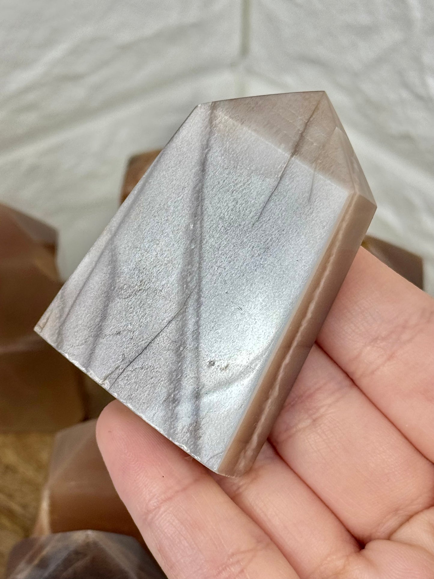 1 flashy sunstone x moonstone tower