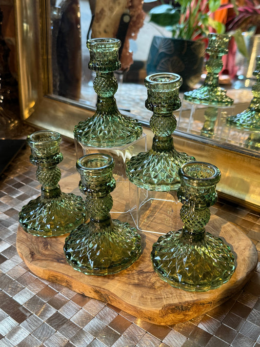 1 green glass sphere holder (sphere not included)