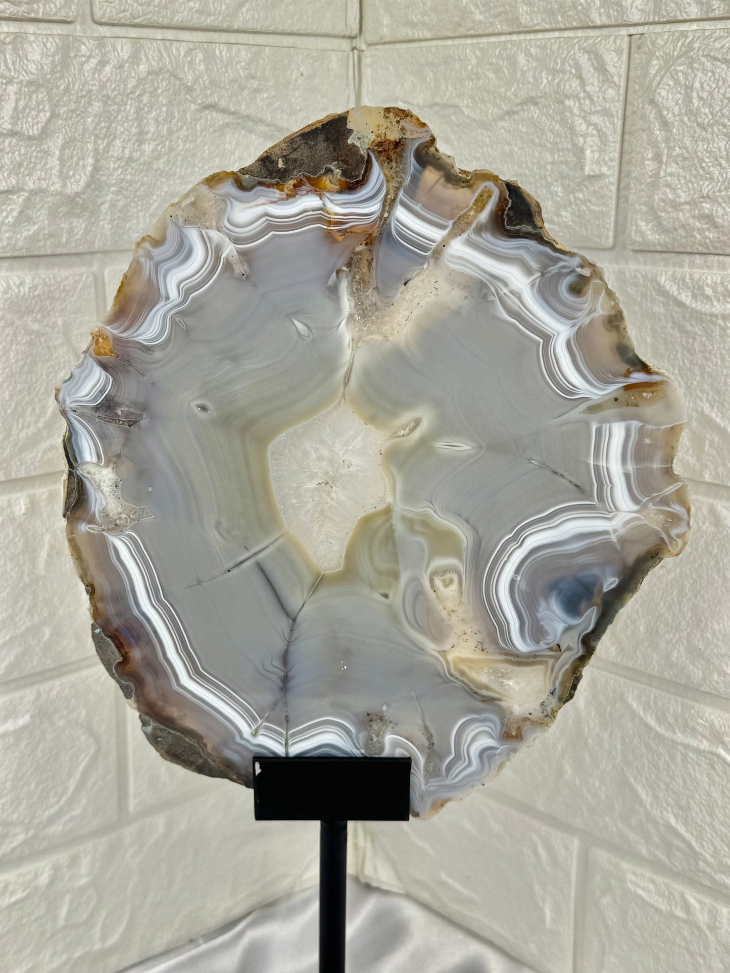 Statement Brazilian agate slab in stand A