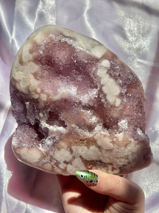 Stunning LG pink amethyst Freeform from Brazil