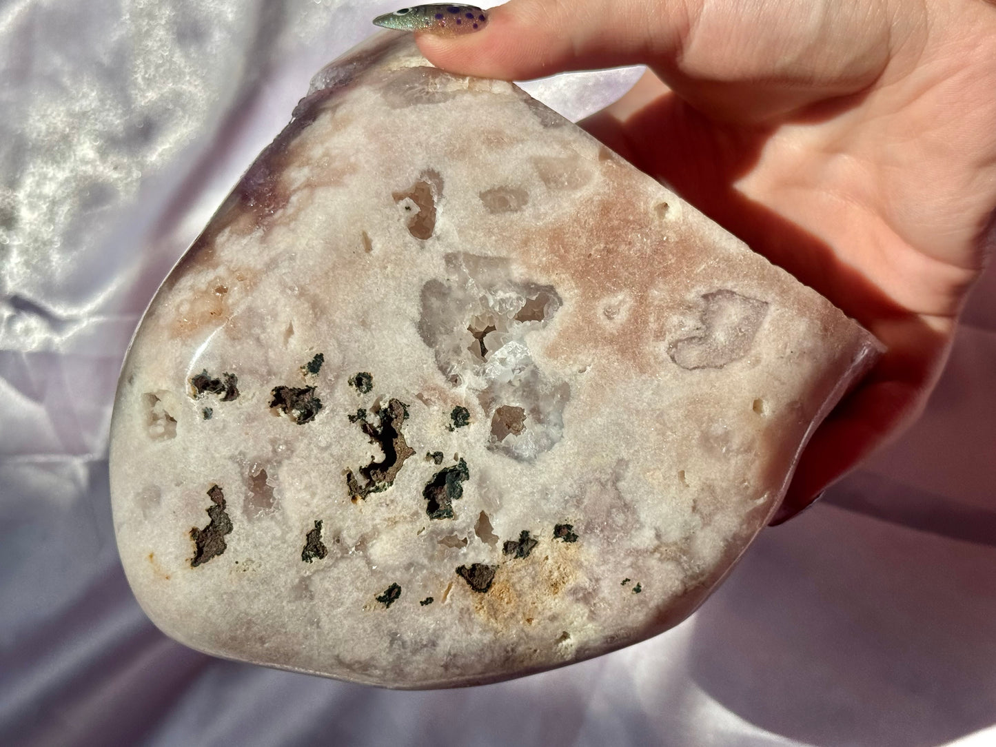 Stunning LG pink amethyst Freeform from Brazil