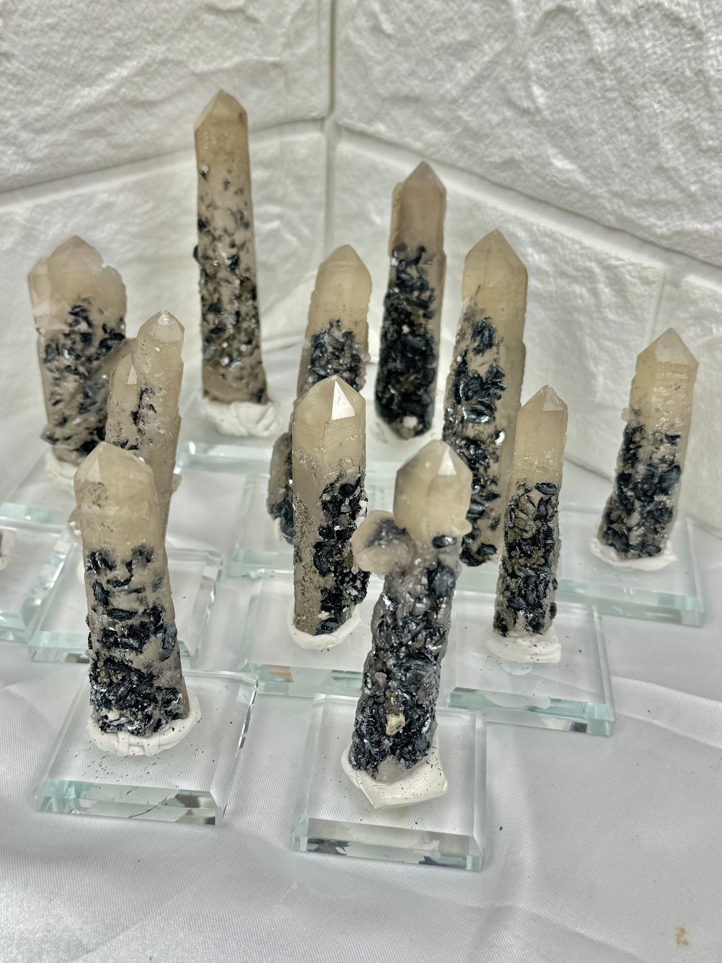 1 unique goethite on quartz specimen from Inner Mongolia, China