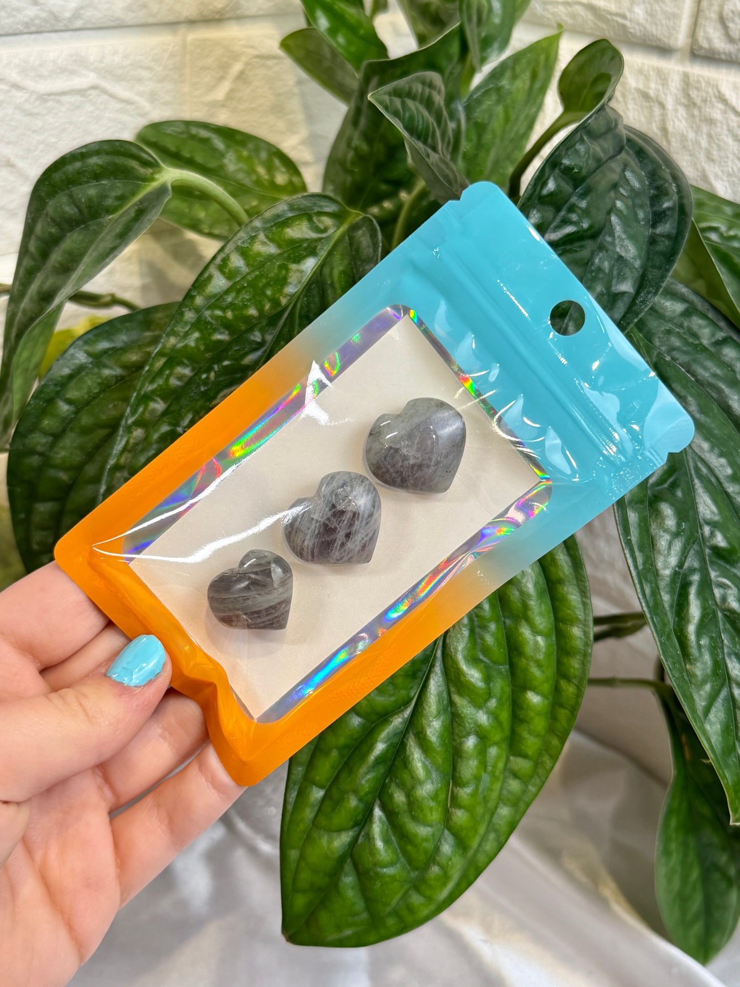 1 auramoon XS labradorite heart pack