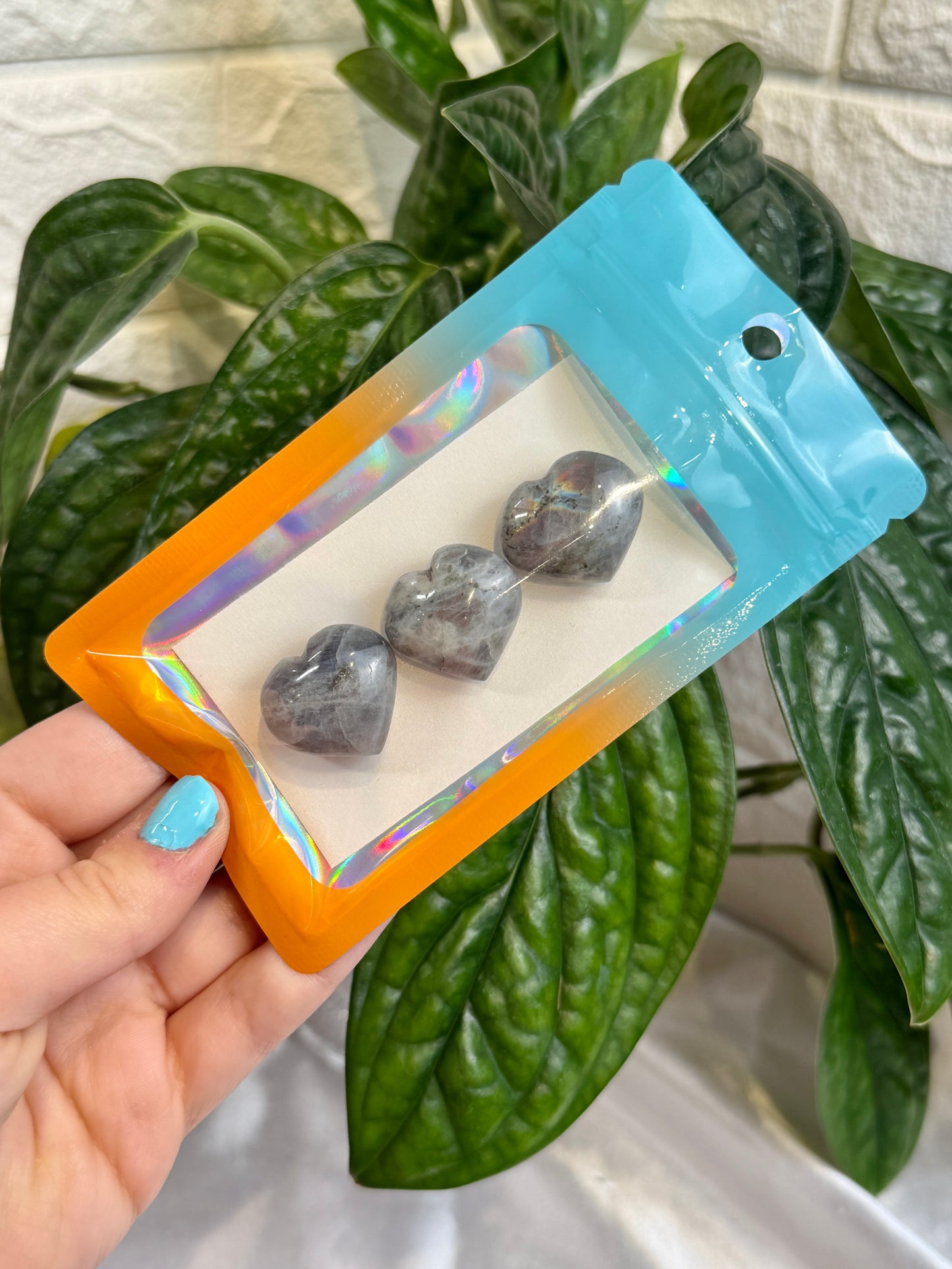 1 auramoon SM labradorite heart pack