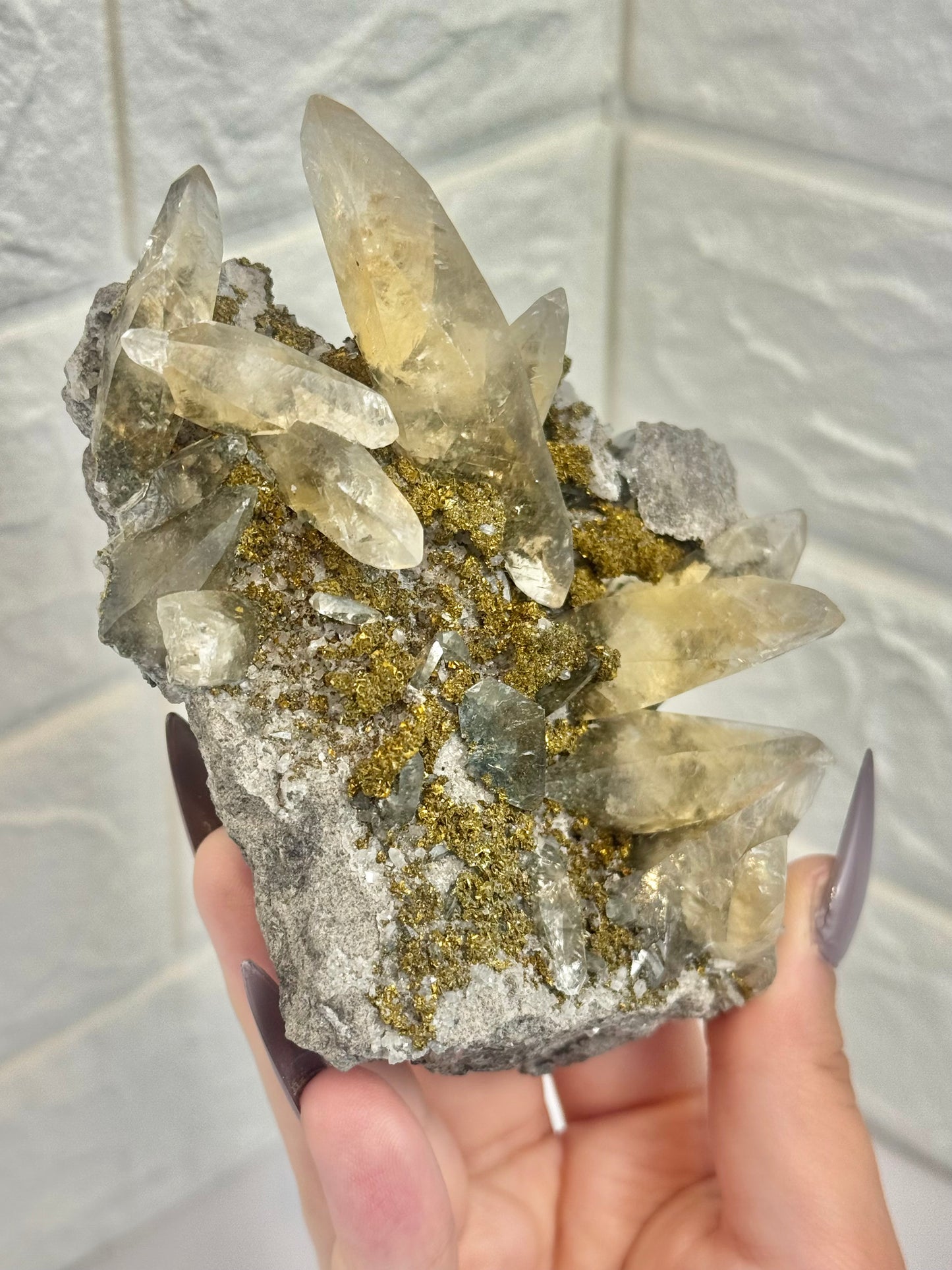 Incredible calcite, marcasite specimen from the peach pocket. Sweetwater mine, Missouri