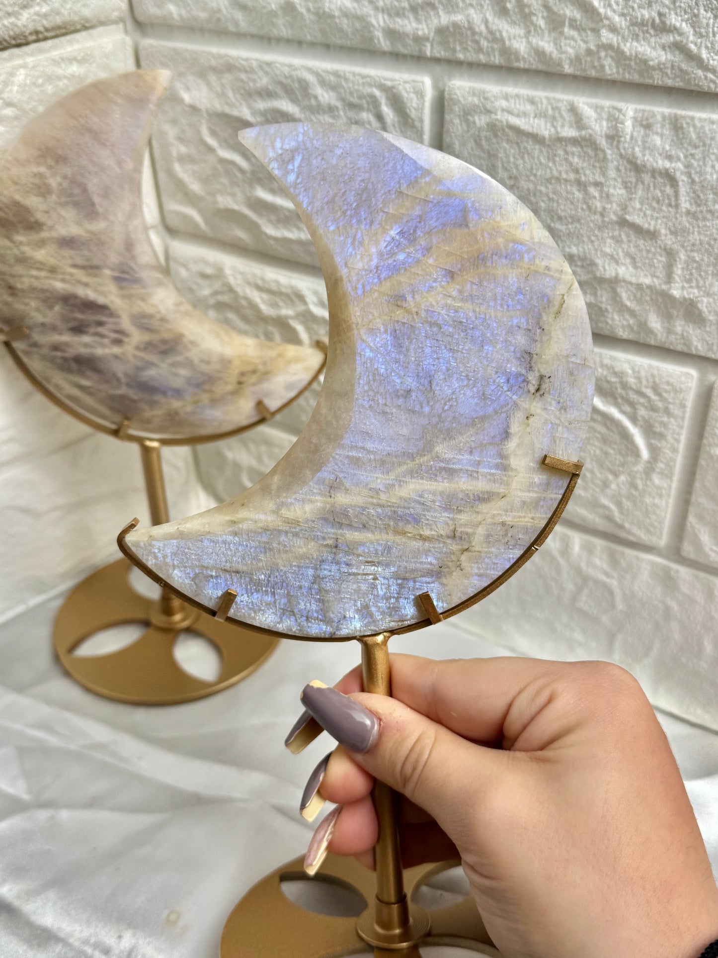 1 insanely flashy belomorite moon on stand