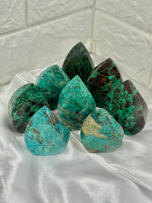 1 gorgeous chrysocolla flame from Peru