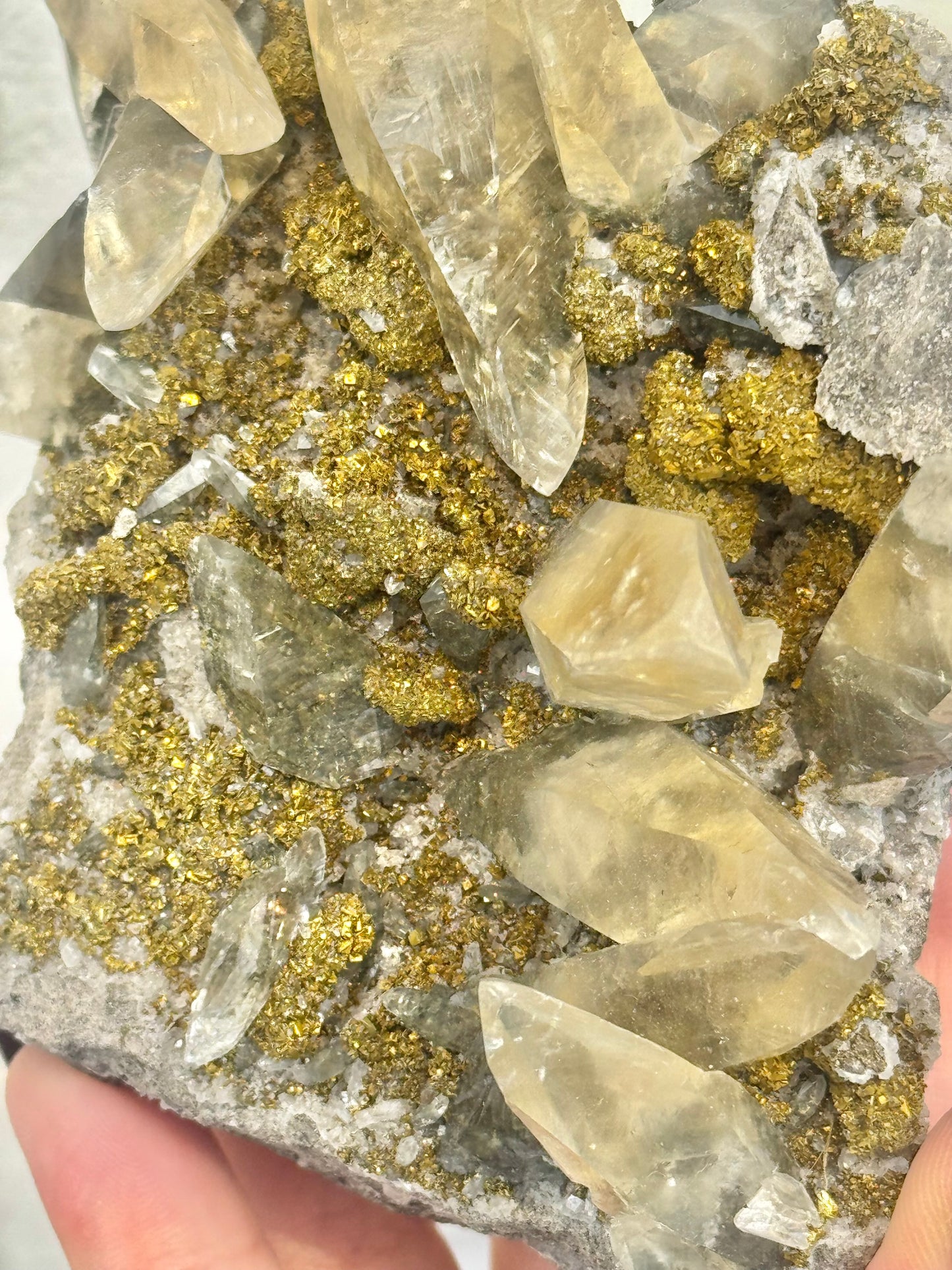 Incredible calcite, marcasite specimen from the peach pocket. Sweetwater mine, Missouri