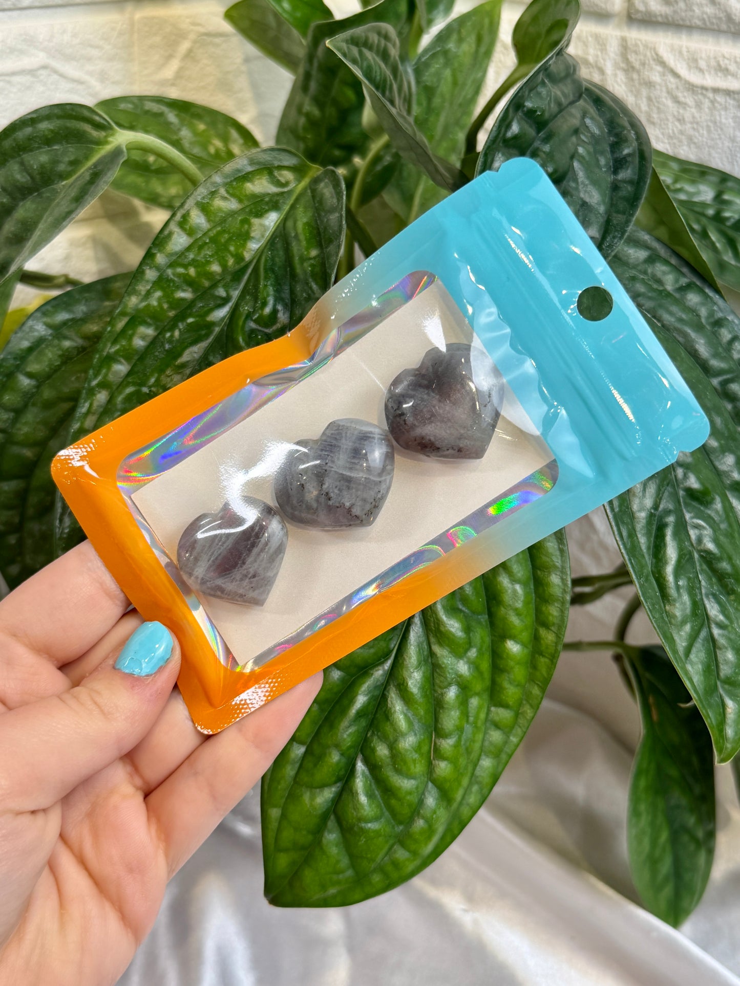 1 auramoon MED labradorite heart pack