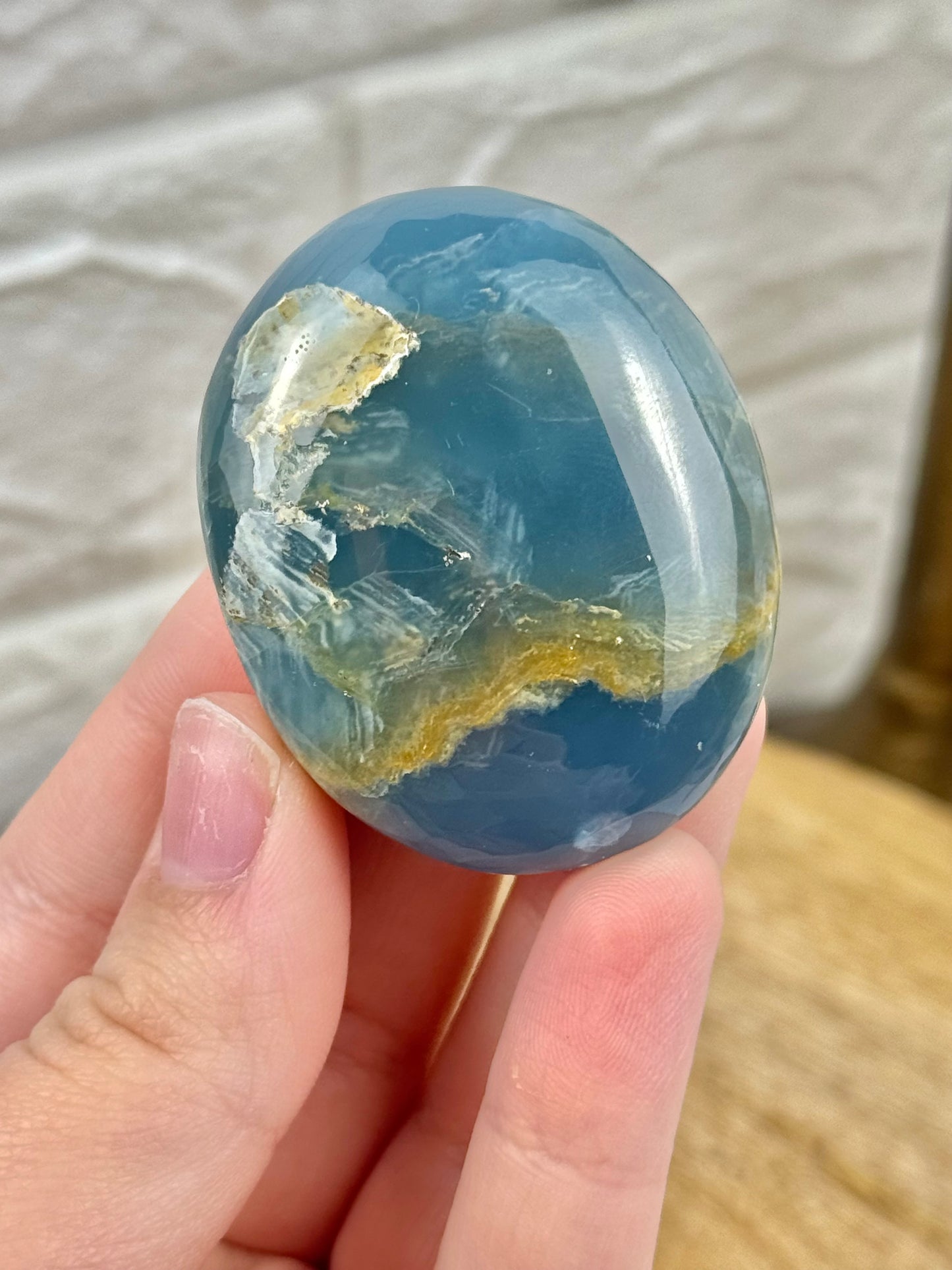 1 deep blue lemurian aquatine calcite flat cab from Argentina