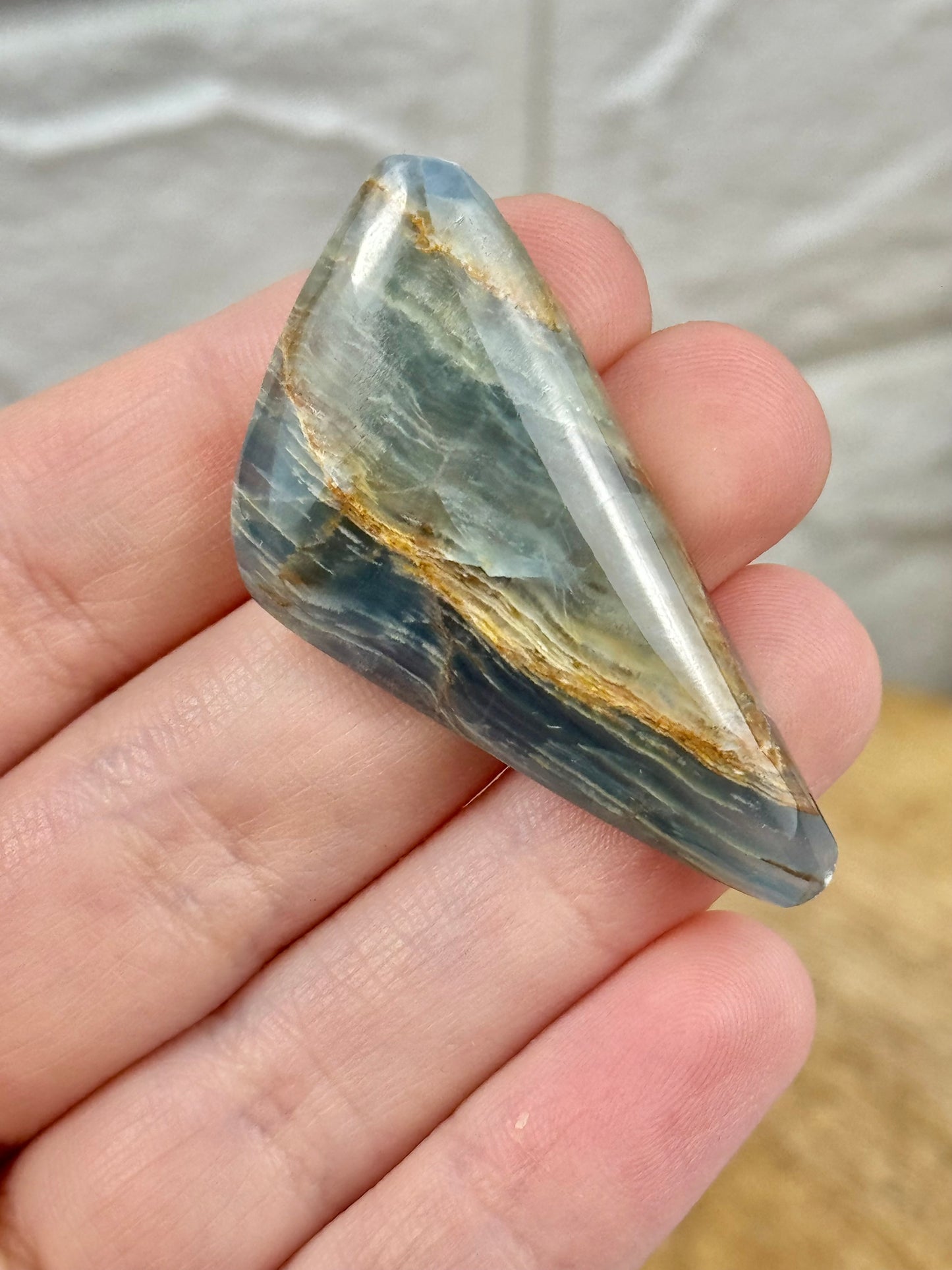 1 deep blue lemurian aquatine calcite flat cab from Argentina