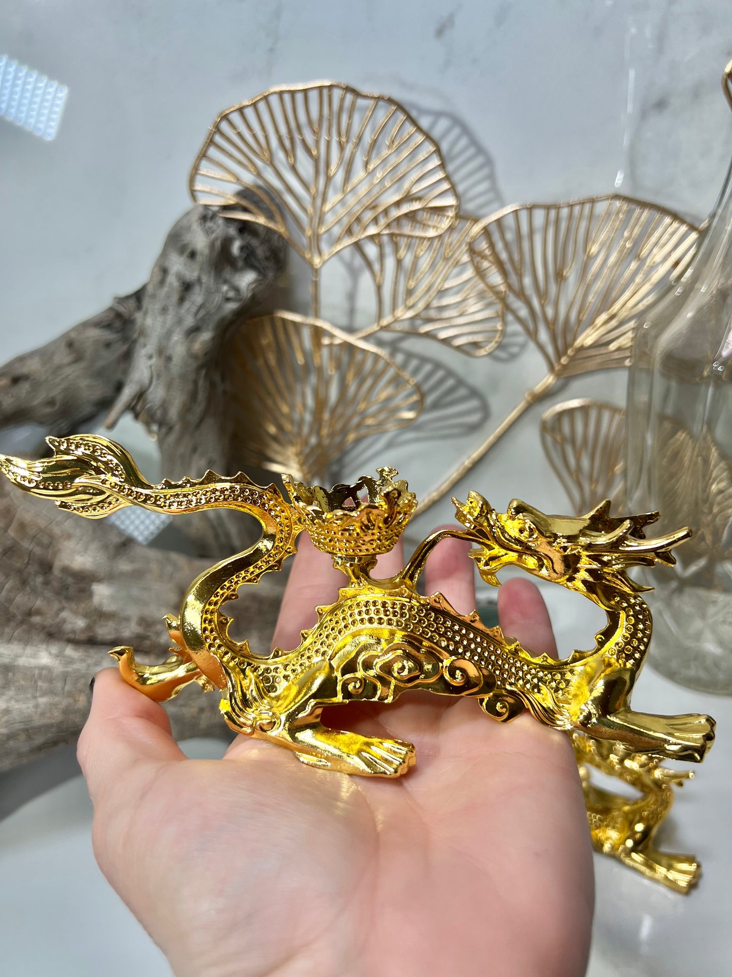 Gold dragon sphere stand (doesn’t include sphere)