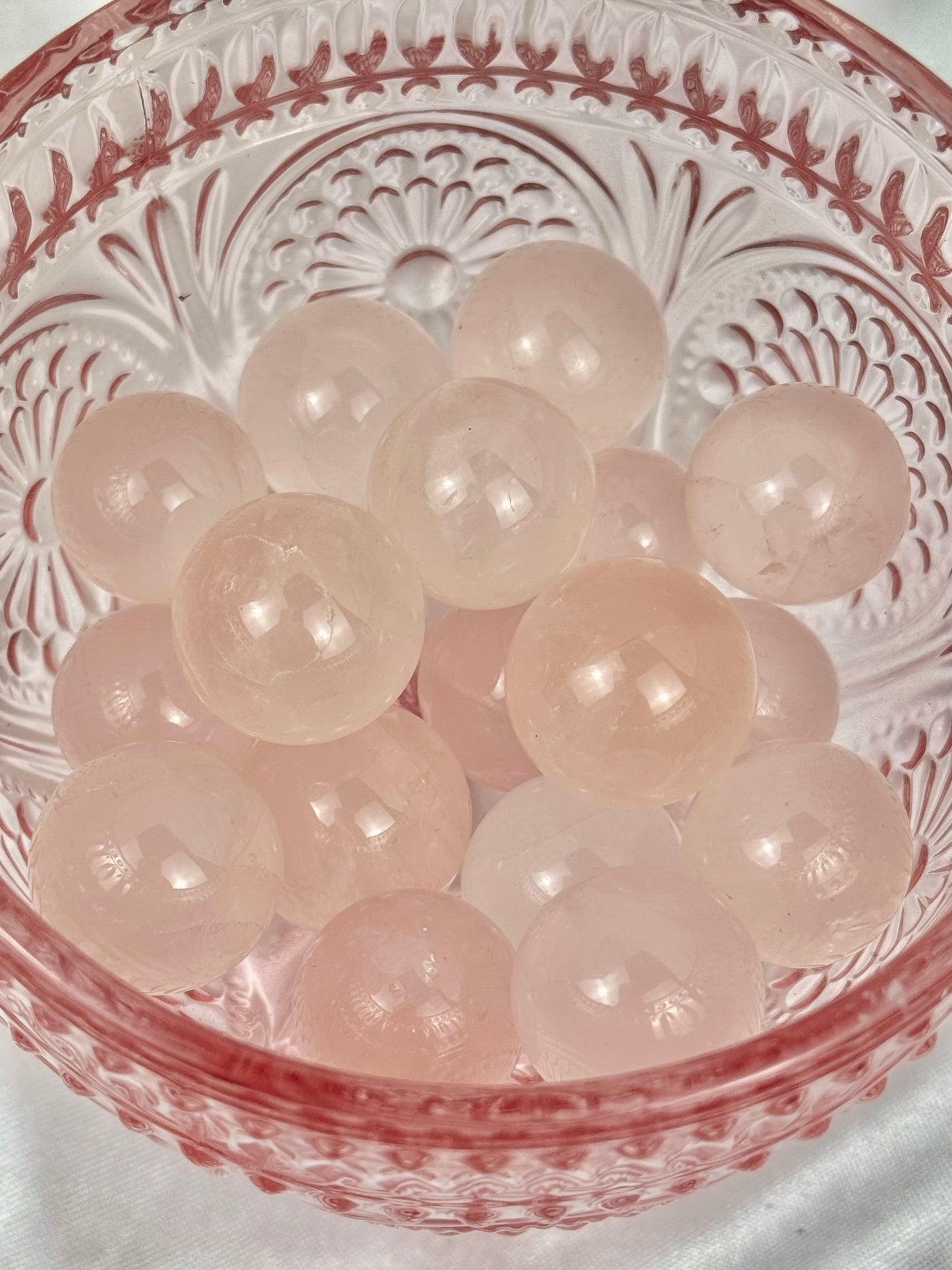 1 XS rose quartz mini sphere