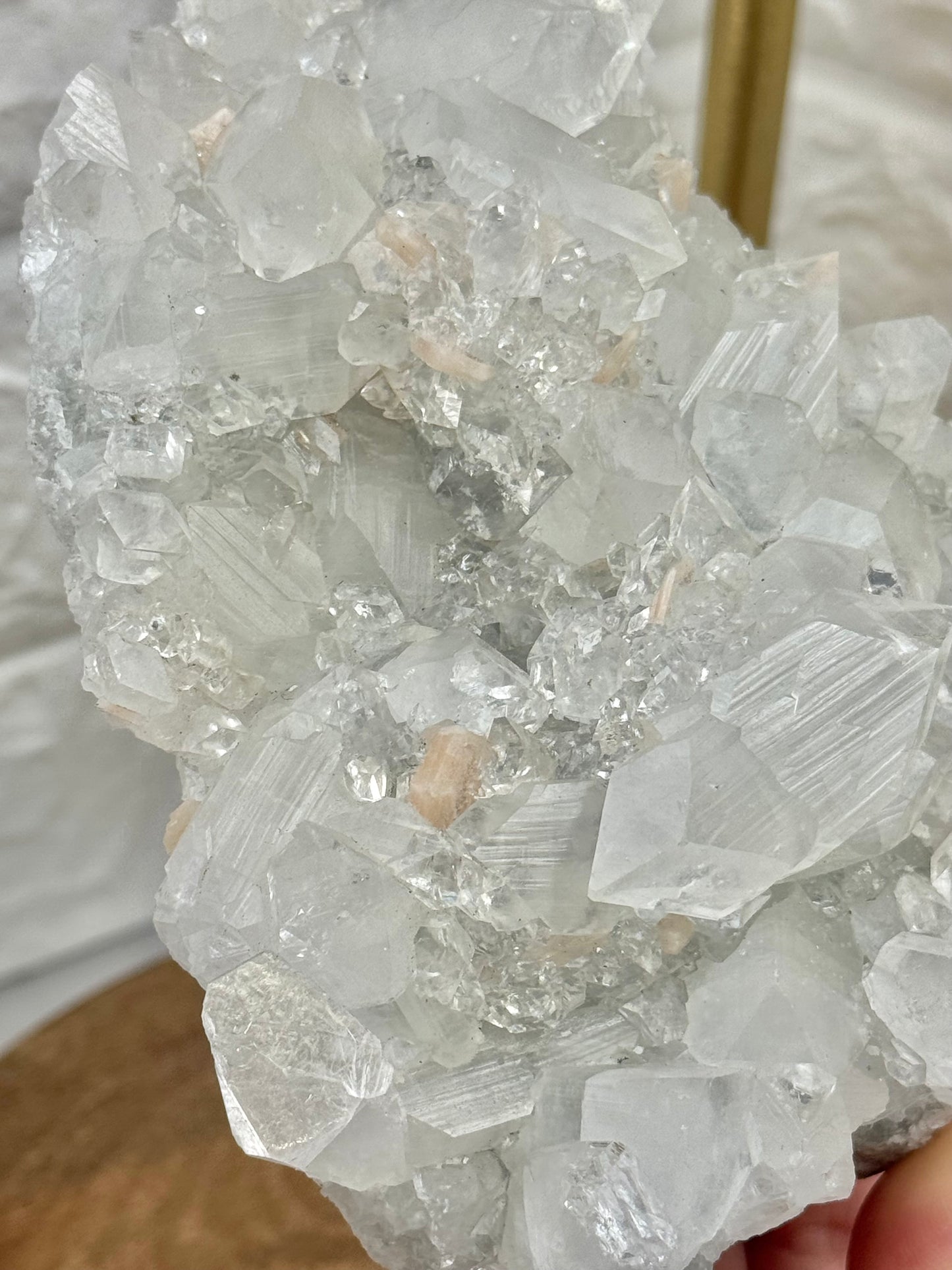 Beautiful LG diamond apophyllite specimen from India