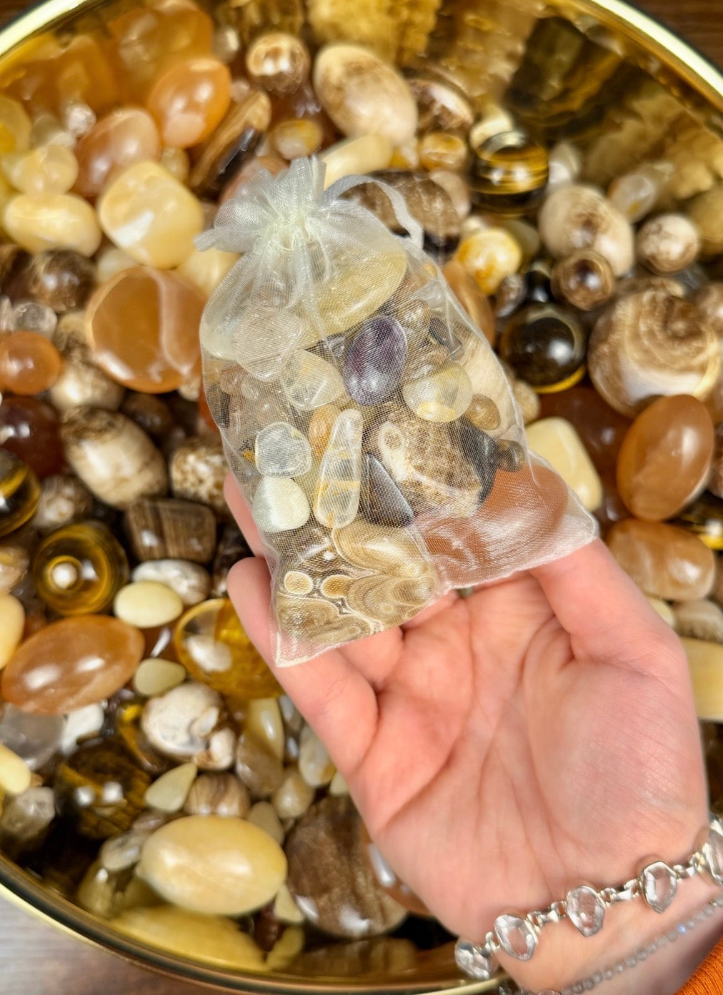 ✨NEW✨ chocolate honey crystal confetti 🍫🍯✨