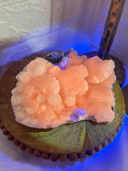 Insane AAA pink coin calcite with fluorite specimen from China (UV REACTIVE)