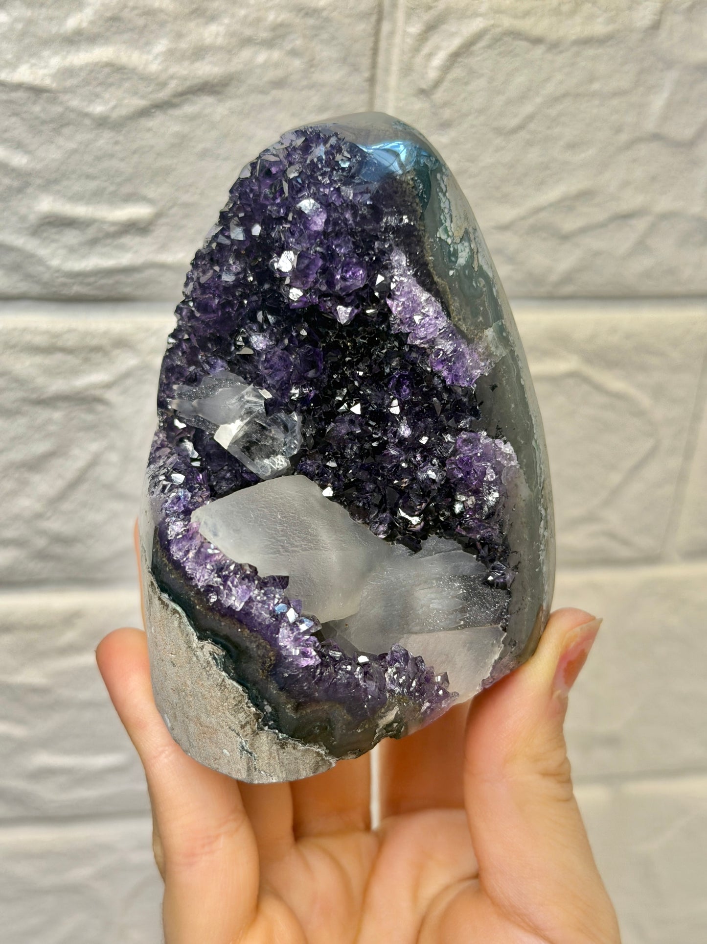 Juicy purple Uruguay amethyst with calcite F