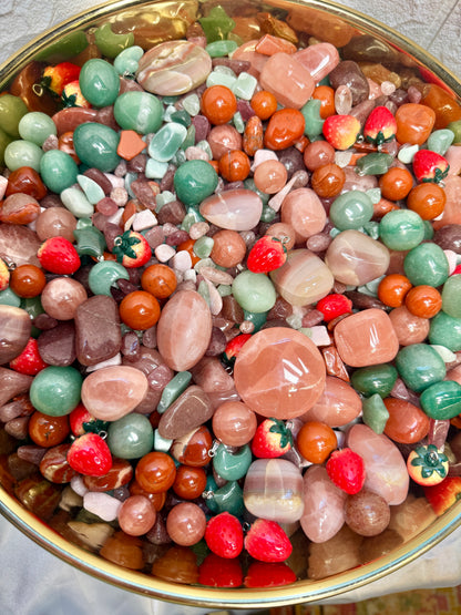 ✨NEW✨ Strawberry fields crystal confetti mix! 🍓💫