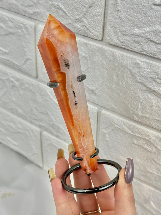 Heated carnelian point on stand