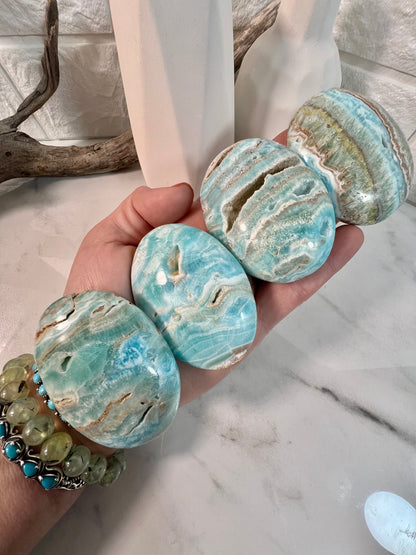 1 blue aragonite palm stone