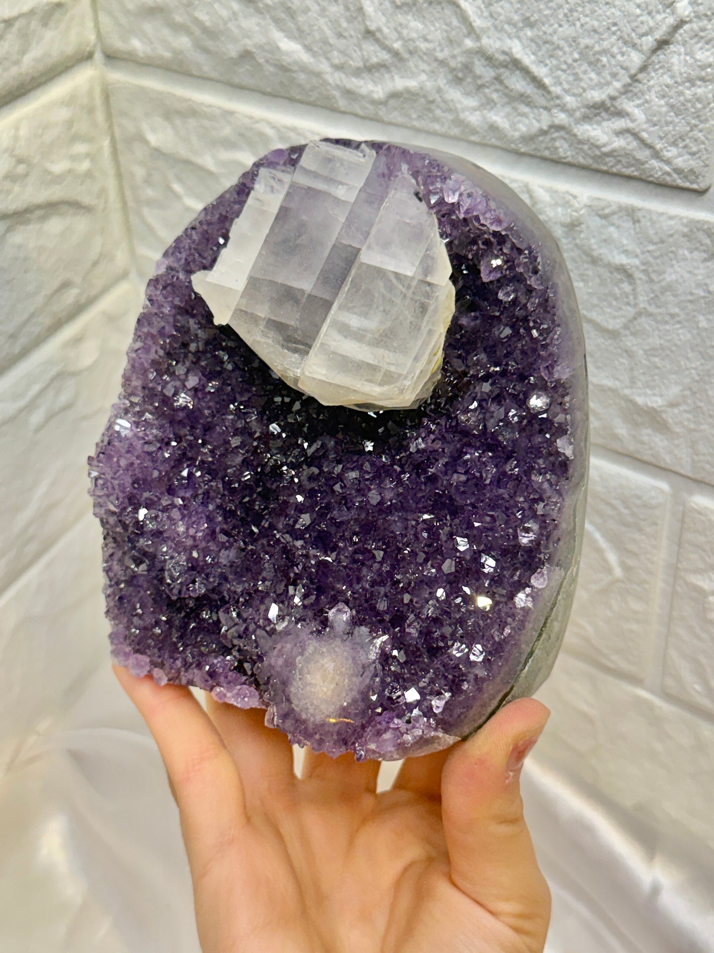 Stunning juicy purple Uruguay amethyst with calcite C