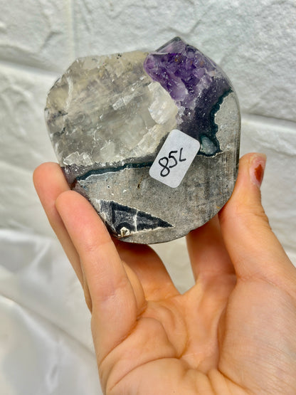 Stunning juicy purple Uruguay amethyst with calcite L