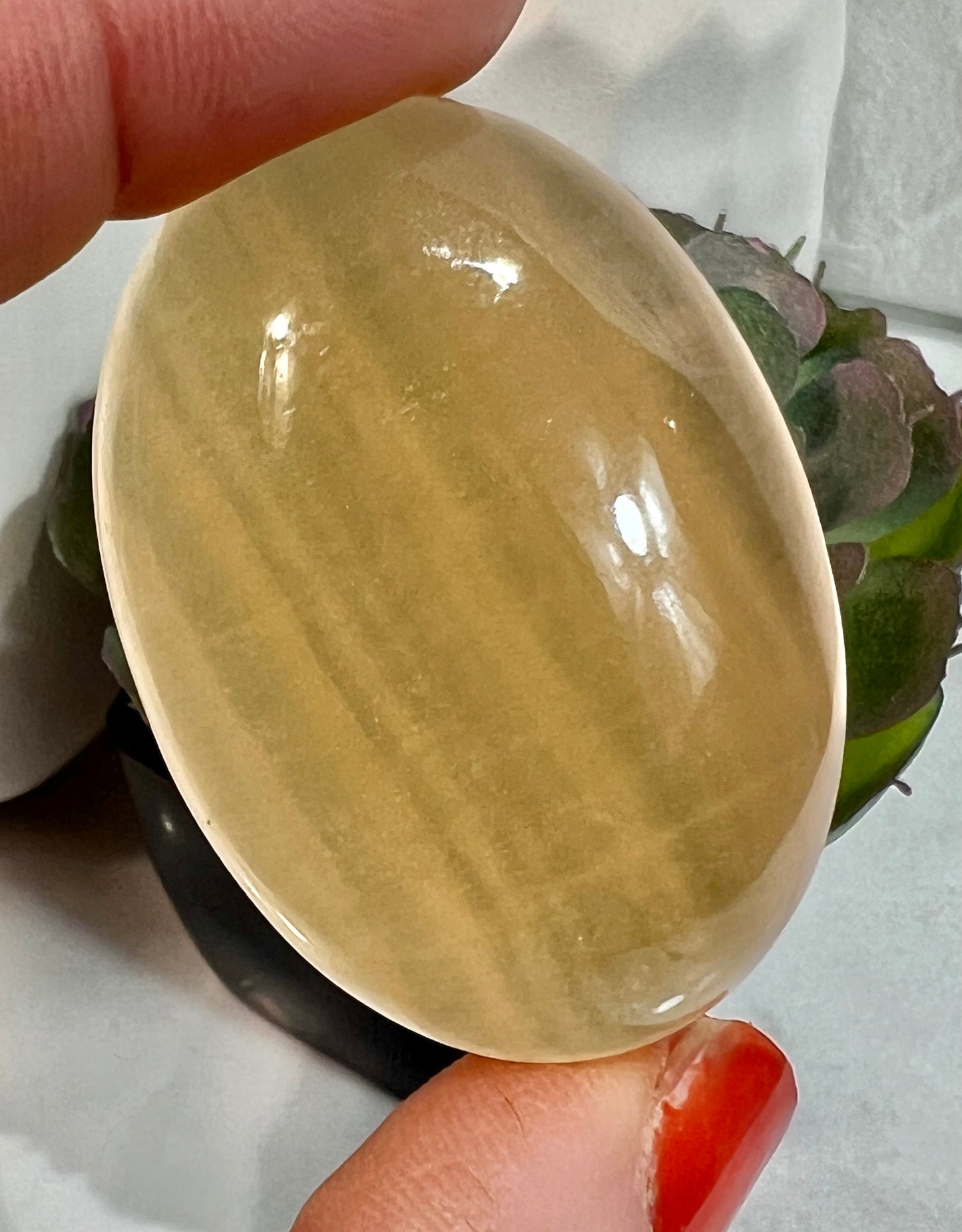 1 honey calcite cabochon