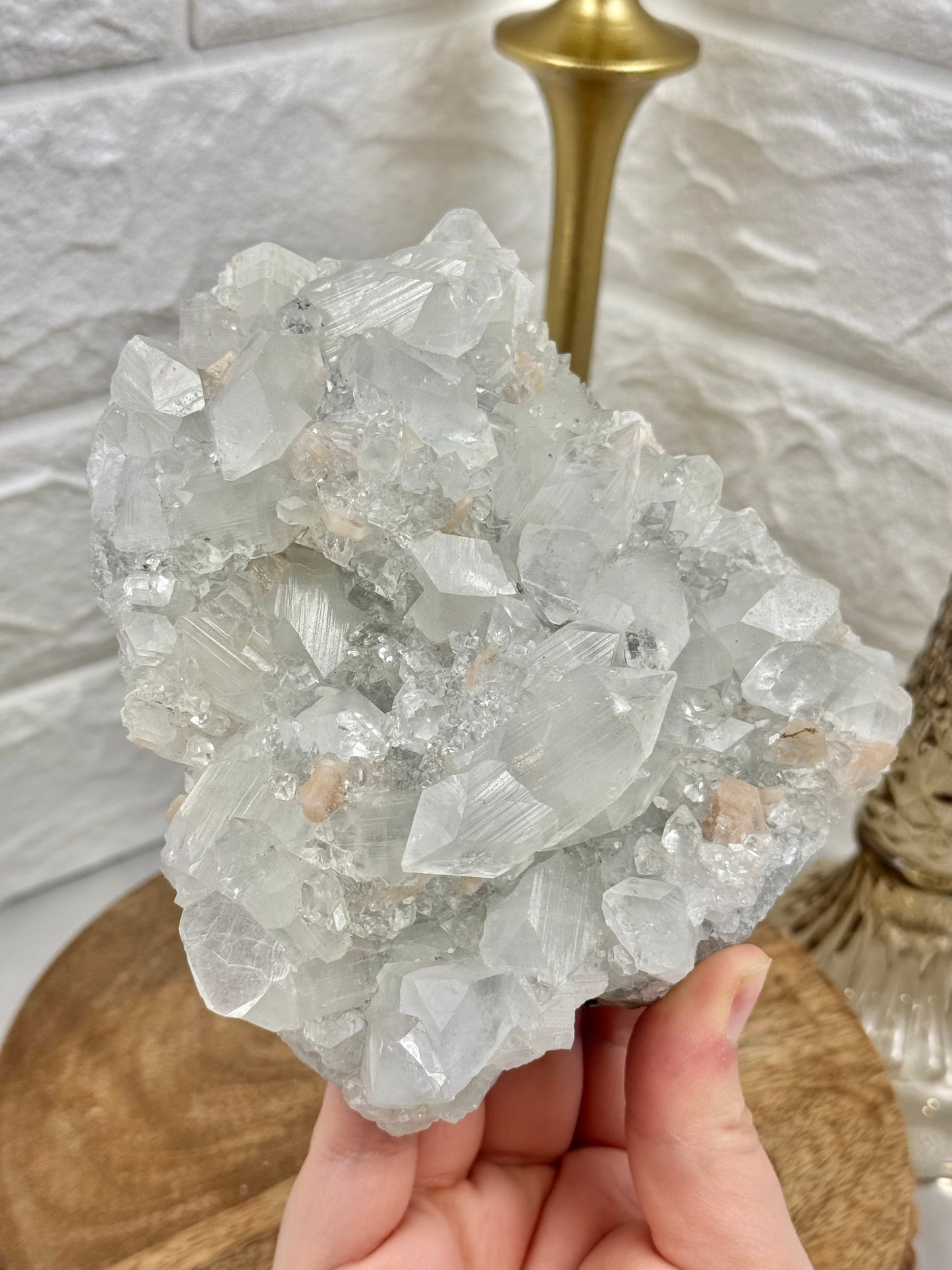 Beautiful LG diamond apophyllite specimen from India