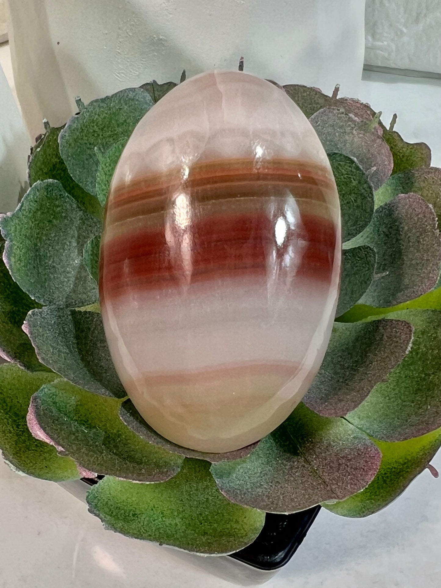 1 pink banded onyx cabochon