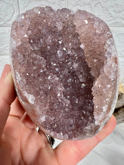 Gorgeous pink berry amethyst cutbase AA