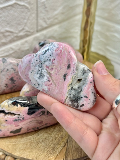 1 bubble gum pink Peruvian rhodonite cloud