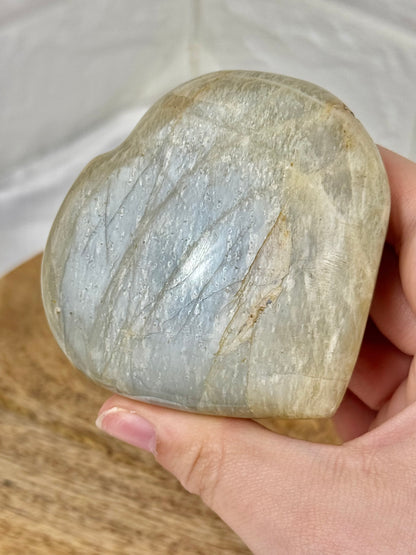 1 flashy sage moonstone heart