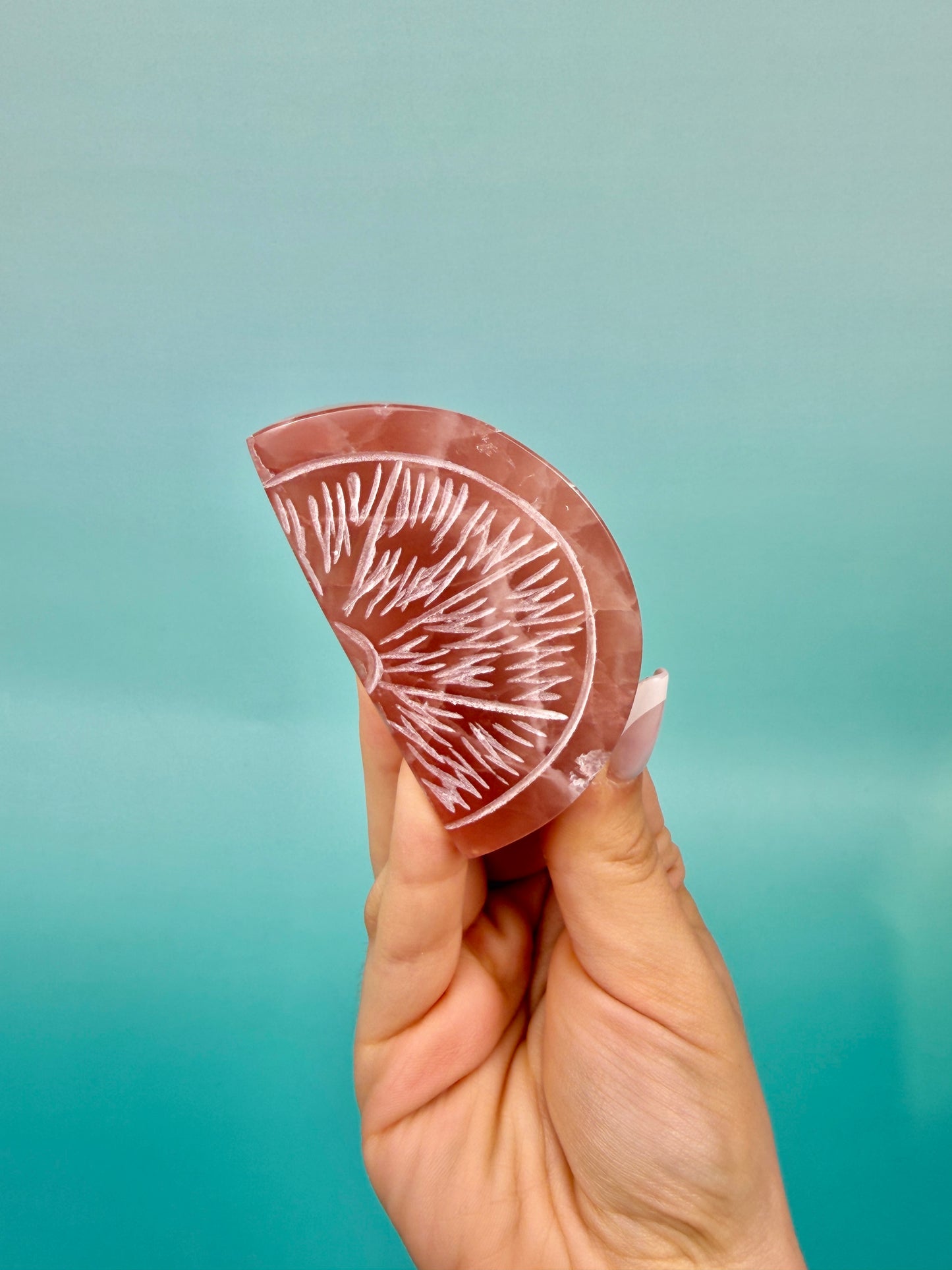 1 strawberry calcite fruit slice carving