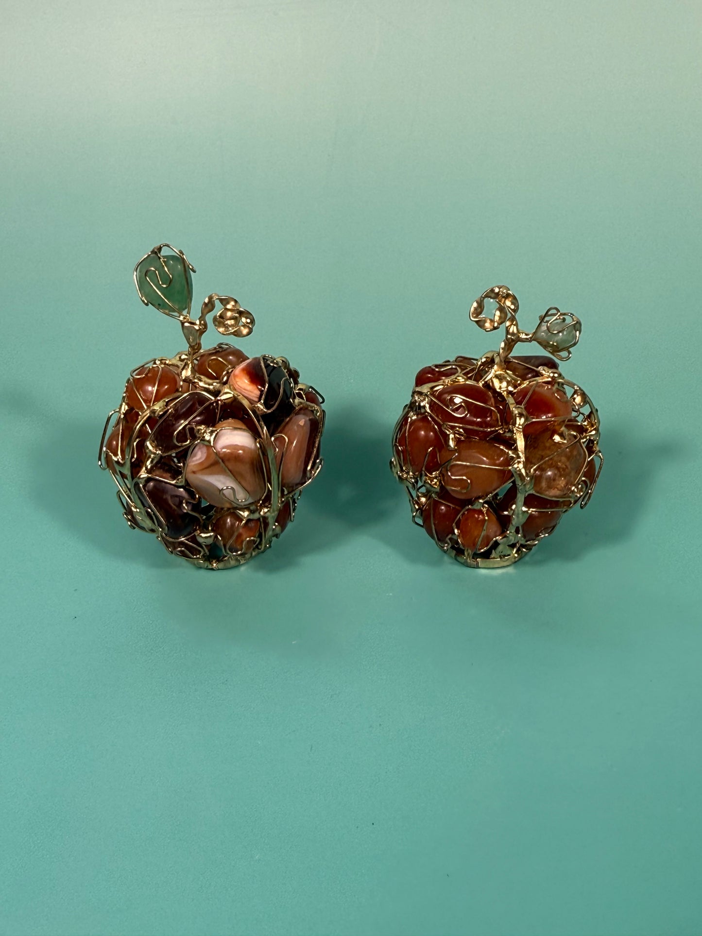 SM carnelian wire wrapped apple
