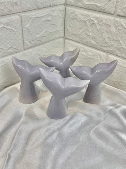 1 beautiful lavender fluorite whales tail