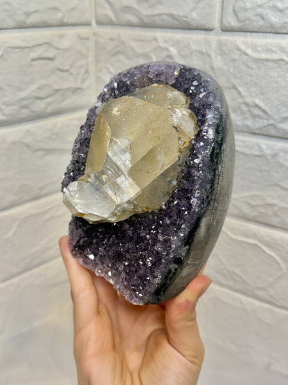 Stunning Uruguay amethyst with sugary calcite J