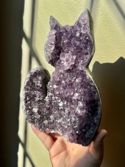 XXL Amethyst cat carving from Brazil A