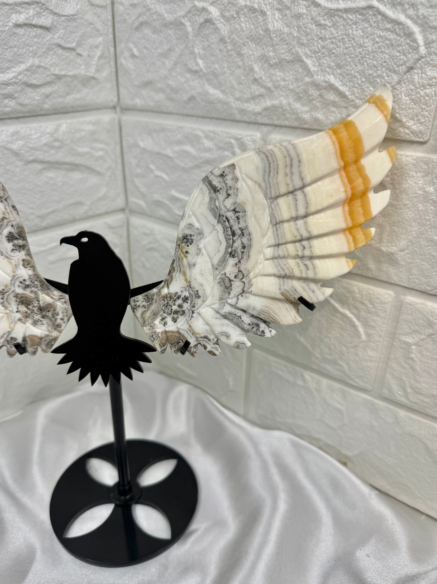 Amazing dendritic orange calcite bird wings B