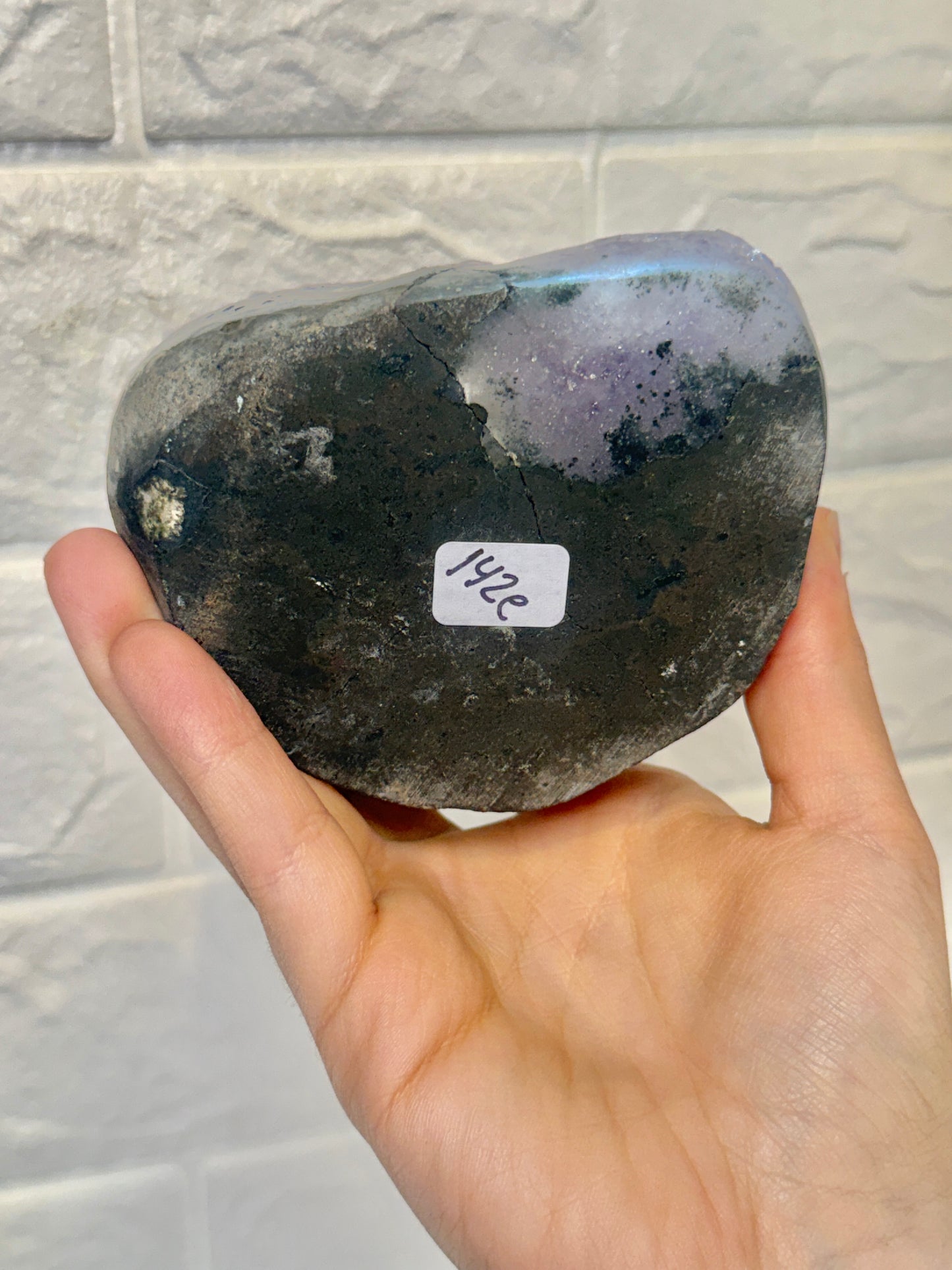 Juicy purple Uruguay amethyst with calcite E