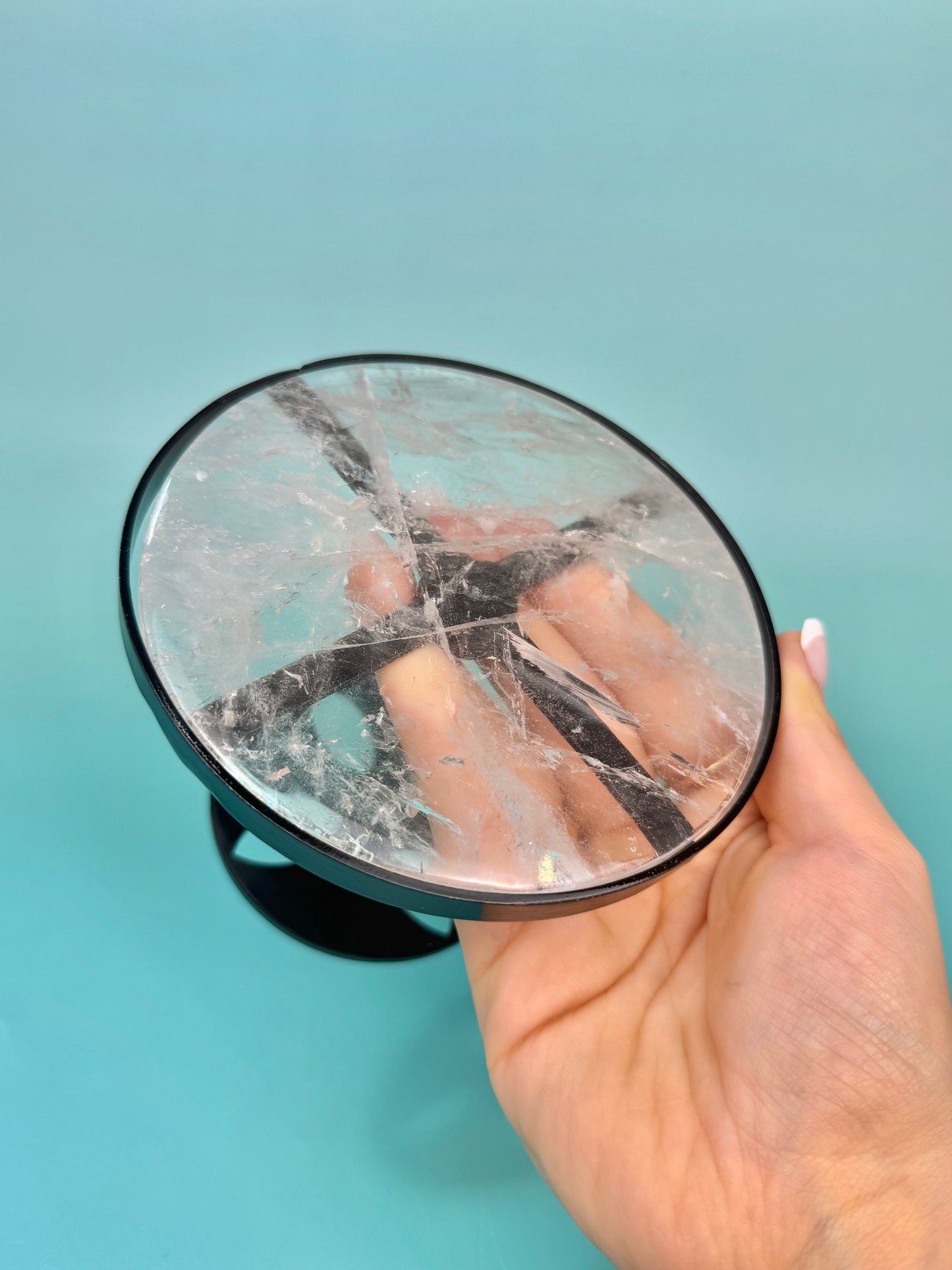 Spinny quartz mini table