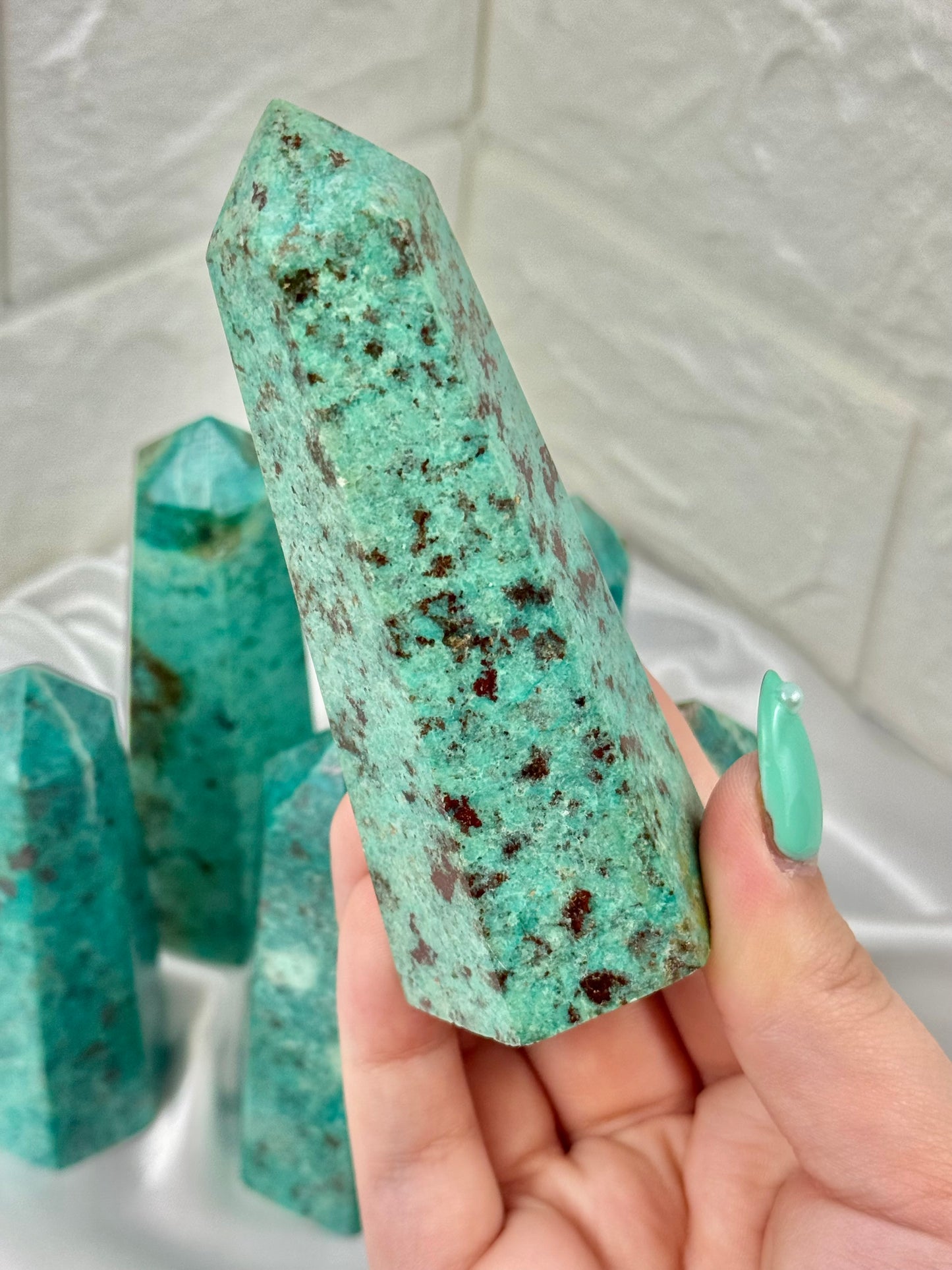 1 beautiful chrysocolla tower from Peru