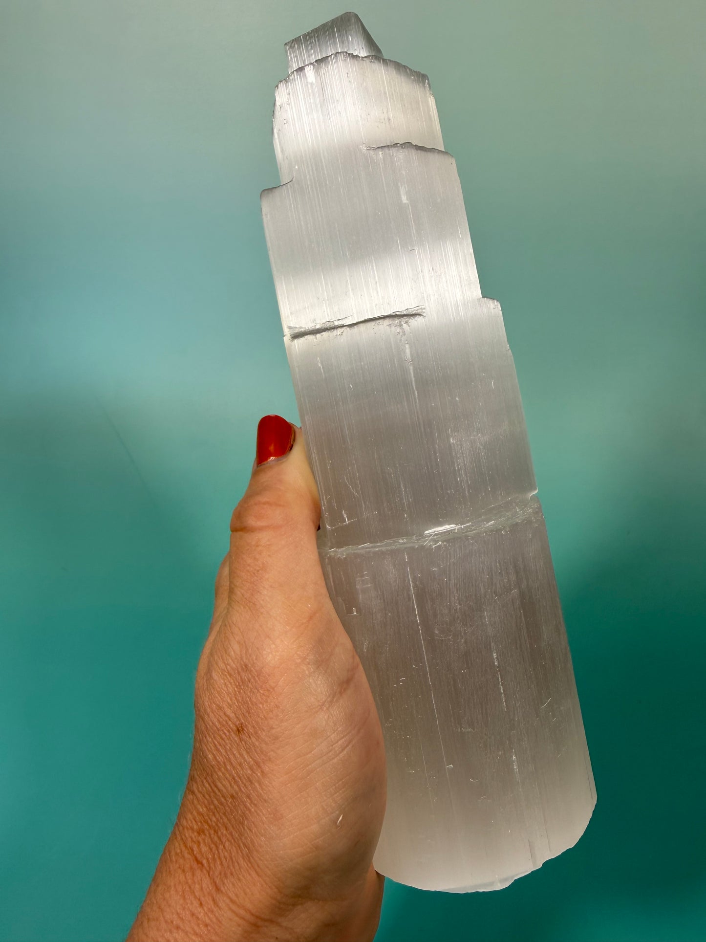LG satin spar tower