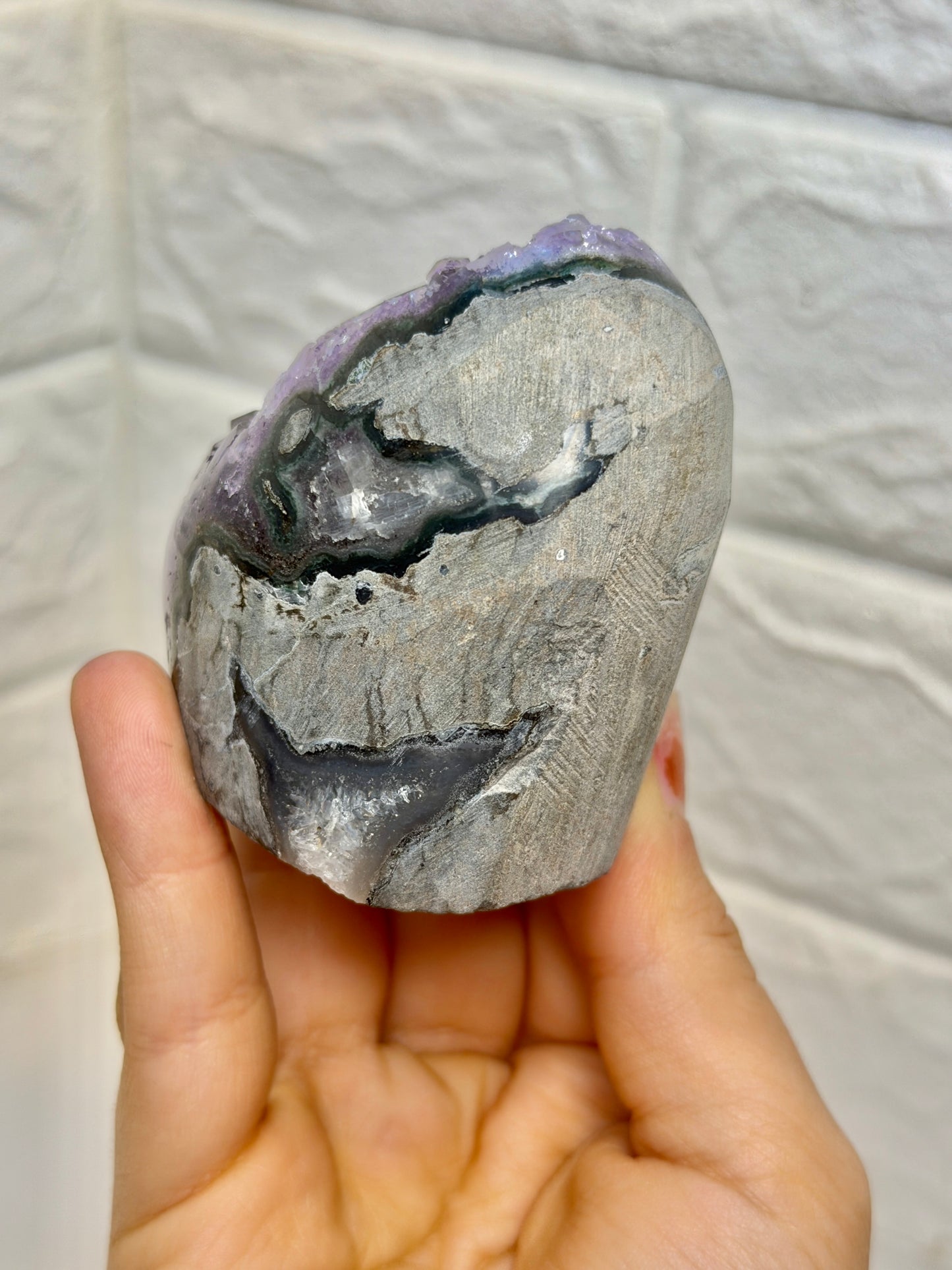 Juicy deep purple Uruguay amethyst with calcite T